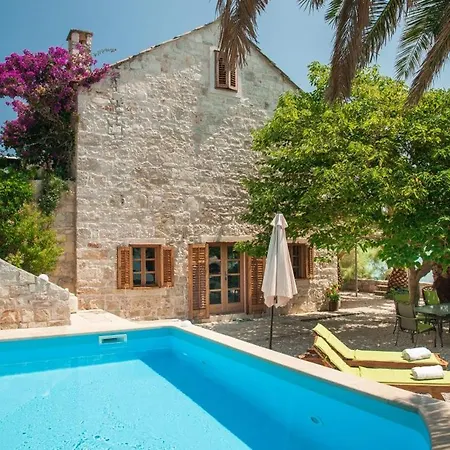 Luxury Beachfront Mare With Private Pool At The - Peljesac