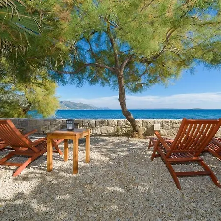 Luxury Beachfront Mare With Private Pool At The - Peljesac