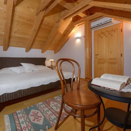 Luxury Beachfront Mare With Private Pool At The - Peljesac *