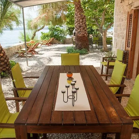 Luxury Beachfront Mare With Private Pool At The - Peljesac