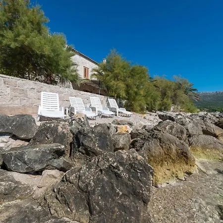 Villa Luxury Beachfront Mare With Private Pool At The - Peljesac *