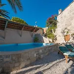 Luxury Beachfront Mare With Private Pool At The - Peljesac فيلة *