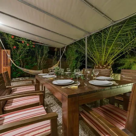 Luxury Beachfront Mare With Private Pool At The - Peljesac