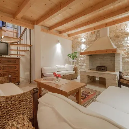 ヴィラ Luxury Beachfront Mare With Private Pool At The - Peljesac オレビック