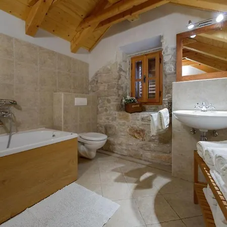 Luxury Beachfront Mare With Private Pool At The - Peljesac Orebic