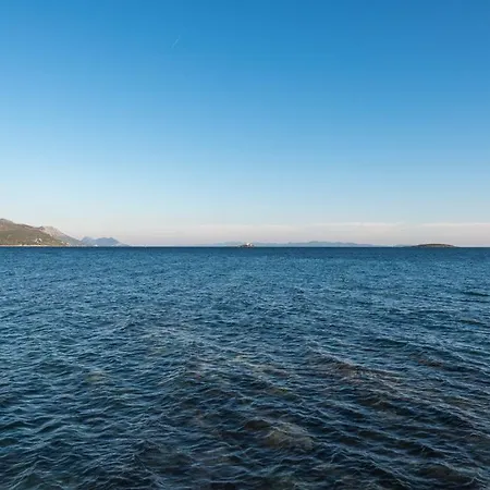 Luxury Beachfront Mare With Private Pool At The - Peljesac Orebic