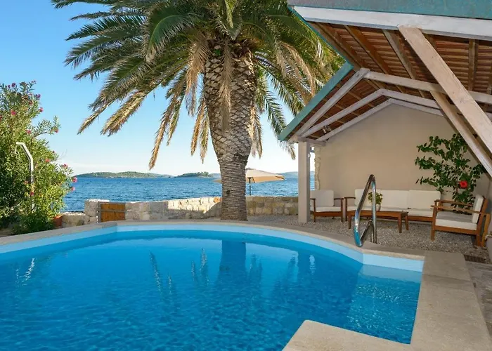 Villa Luxury Beachfront Mare With Private Pool At The - Peljesac Orebić
