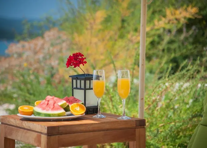 Villa Luxury Beachfront Mare With Private Pool At The - Peljesac *