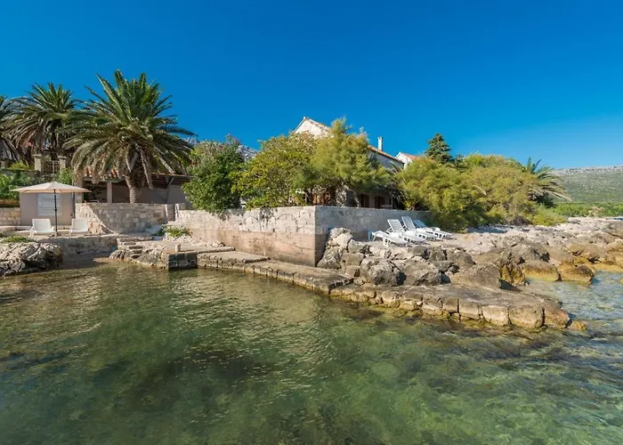 Villa Luxury Beachfront Mare With Private Pool At The - Peljesac Orebić