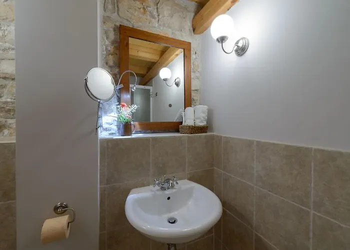 Luxury Beachfront Mare With Private Pool At The - Peljesac Villa