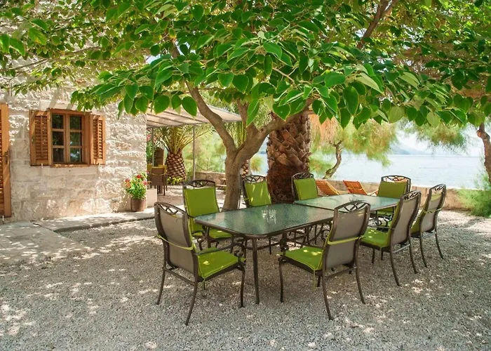 Villa Luxury Beachfront Mare With Private Pool At The - Peljesac *
