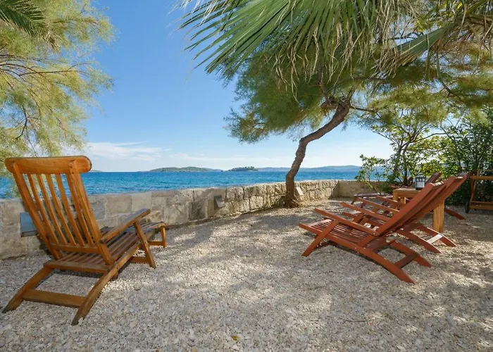 Luxury Beachfront Mare With Private Pool At The - Peljesac Villa Orebić
