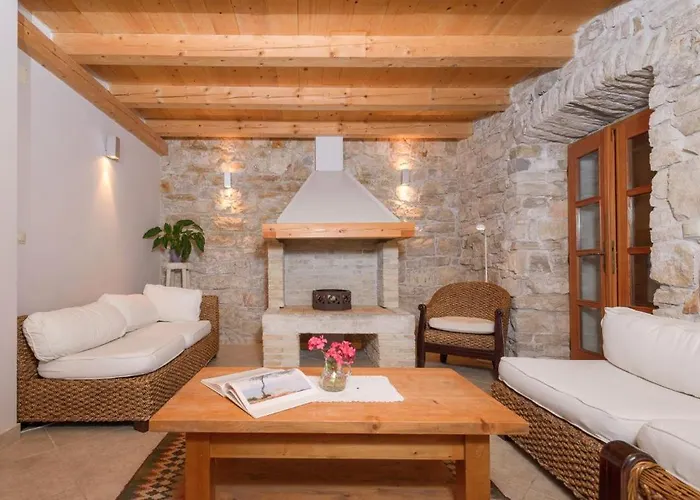 Luxury Beachfront Mare With Private Pool At The - Peljesac Villa Orebić