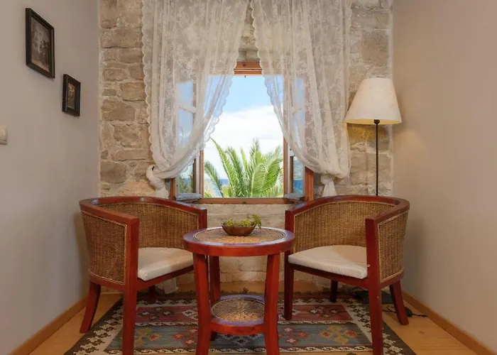 Luxury Beachfront Mare With Private Pool At The - Peljesac Orebić