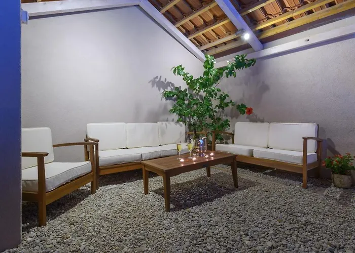 Villa Luxury Beachfront Mare With Private Pool At The - Peljesac *