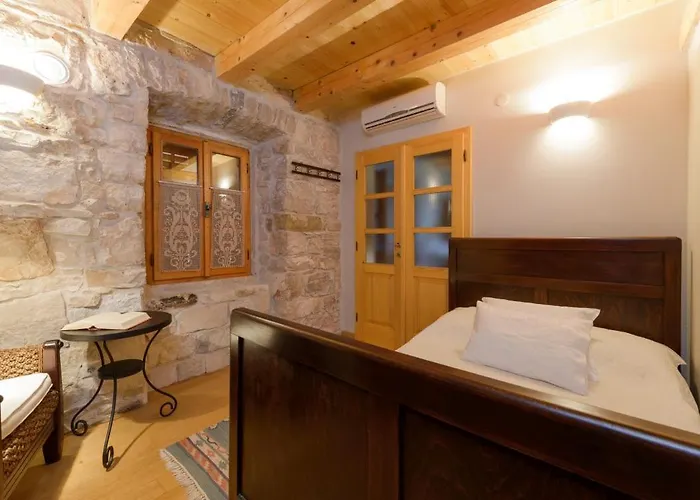 Luxury Beachfront Mare With Private Pool At The - Peljesac