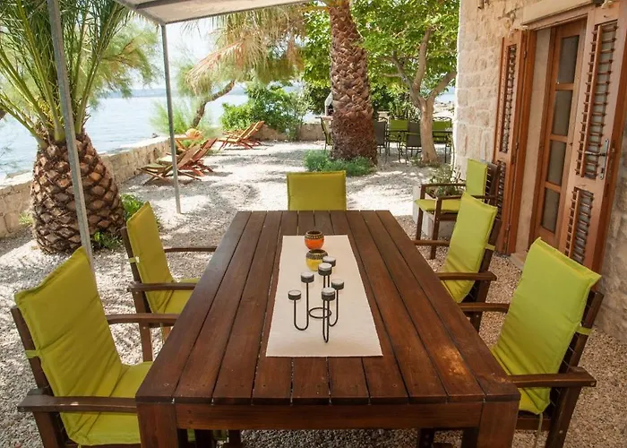 Luxury Beachfront Mare With Private Pool At The - Peljesac